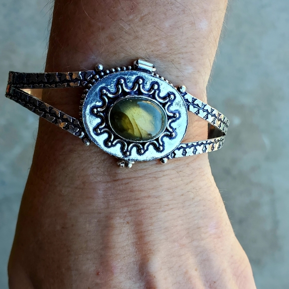 New Unique Labradorite 925 Silver Poison Cuff Bracelet. - Picture 11 of 16